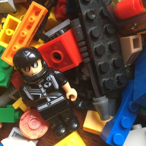 Mega Bloks and other building bricks - Picture 9 of 9